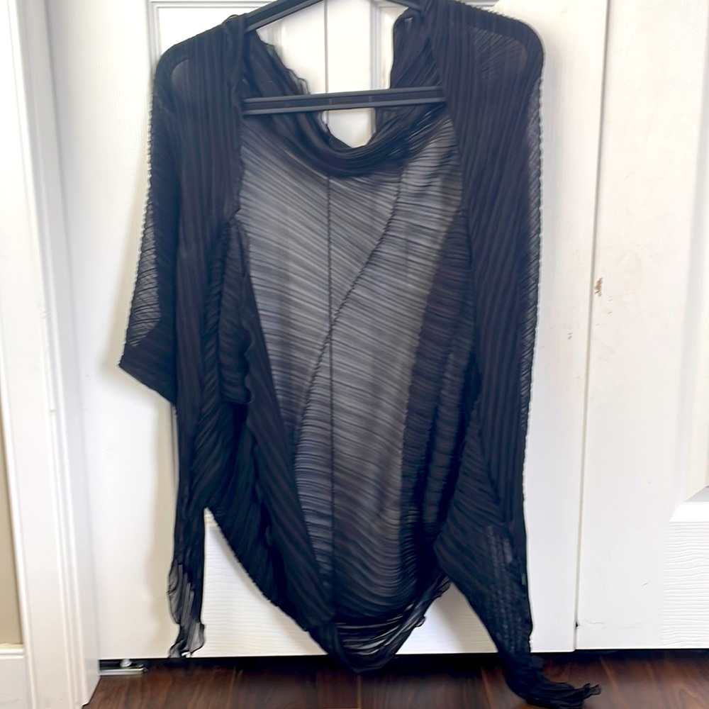 One size transparent bolero